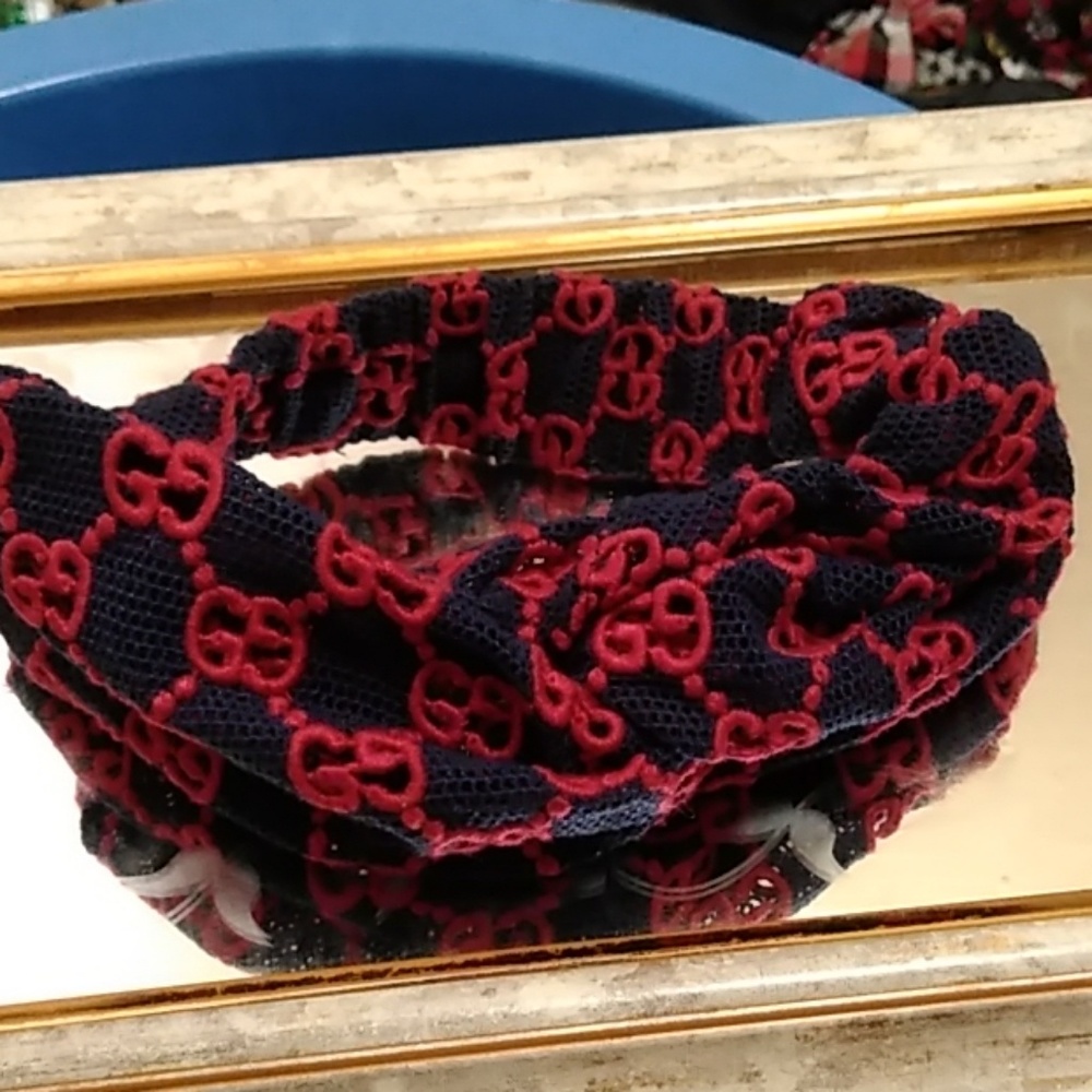 Auth. Gucci Headband